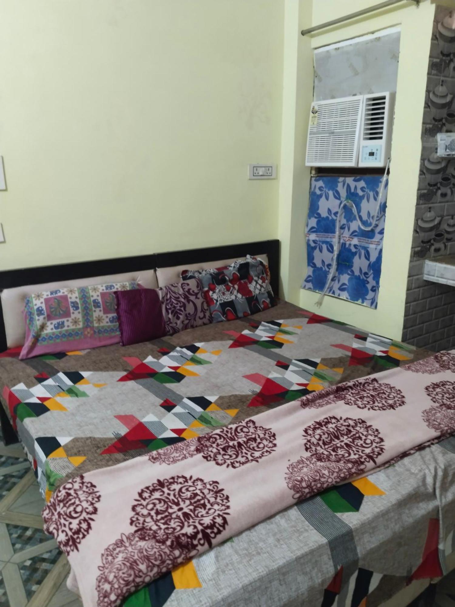 Balaji Homestay Mathura In Vrindavan Exterior photo